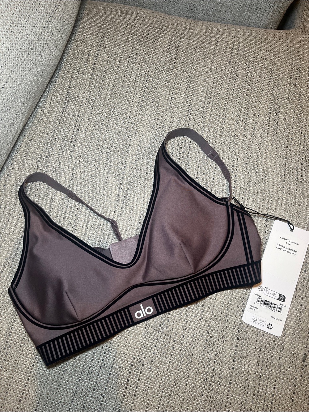 NWT ALO Yoga Airlift Line Up Bra in Raisinette Size Small (clasp bra!)